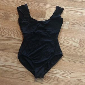 Black Bloch cap sleeve leotard